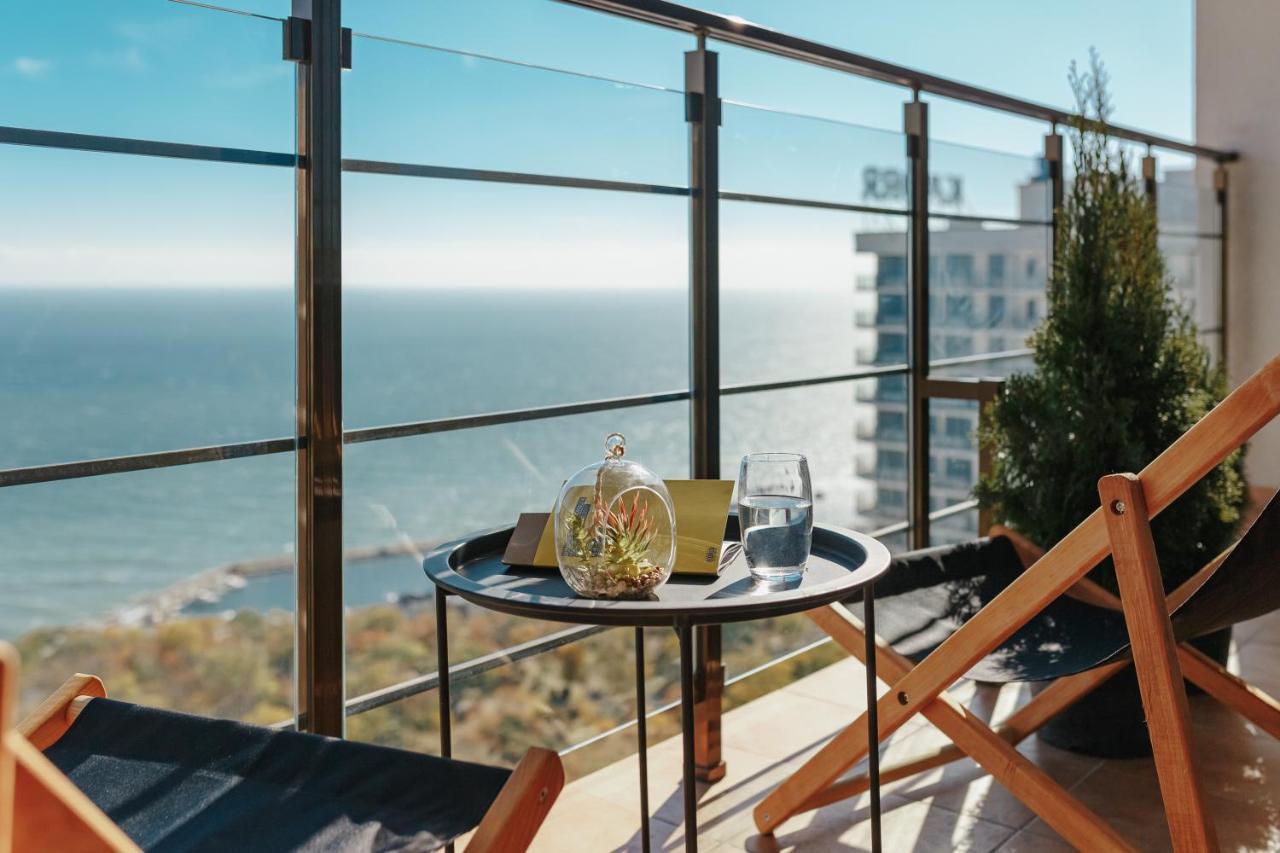 Sea & Sky Apartments Odesa Exterior photo